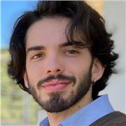 Laureato in Economia offre lezioni di Micro e Macroeconomia